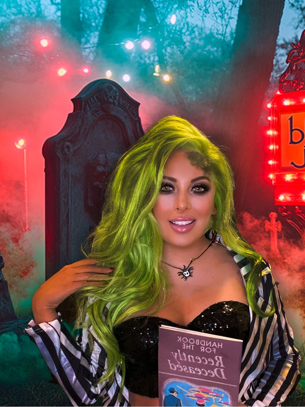 Women’s Beetljuice Cosplay Outfit